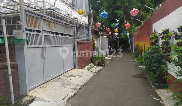 Di jual rumah di tanah abang Jakarta pusat