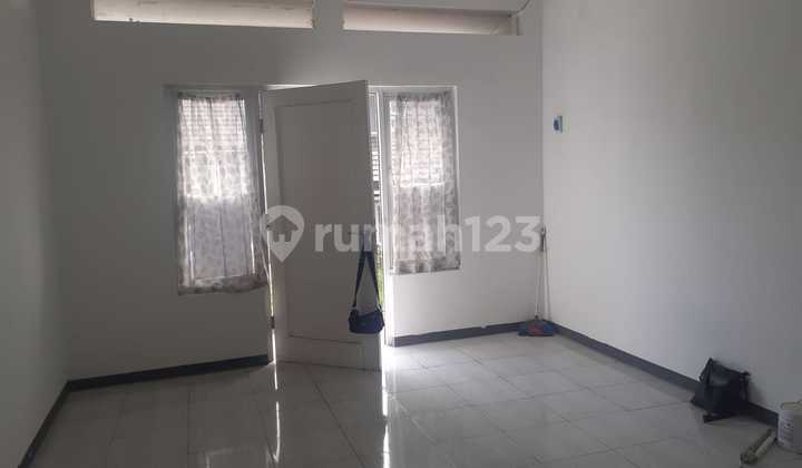 For Rent Ready-to-Live House in Bumi Parahyangan Complex Cimahi House in Cimahi For Rent Ready-to-Live House in Bumi Parahyangan Complex Cimahi House in Cimahi