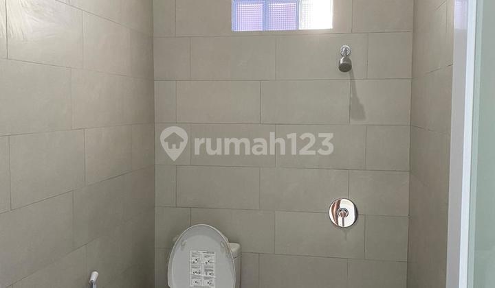 Jual Murah! Rumah Terusan pada Lestari Sayap Setiabudi 2