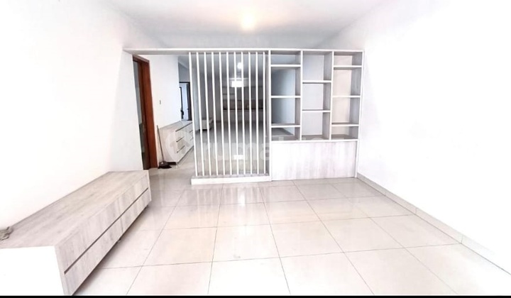 Rumah Kembar Timur Bangunan Baru Minimalis Semi Furnished 2