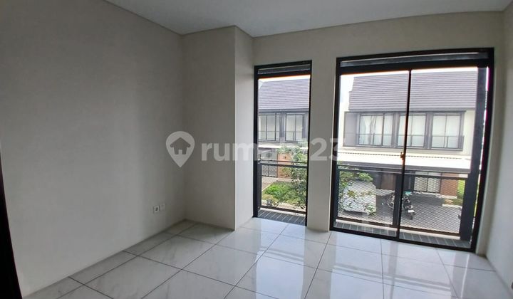 Rumah Kbp Tarubhawana 2 Lantai Siap Huni Dekat Fasilitas Umum & Tol Kota Baru Parahyangan 2