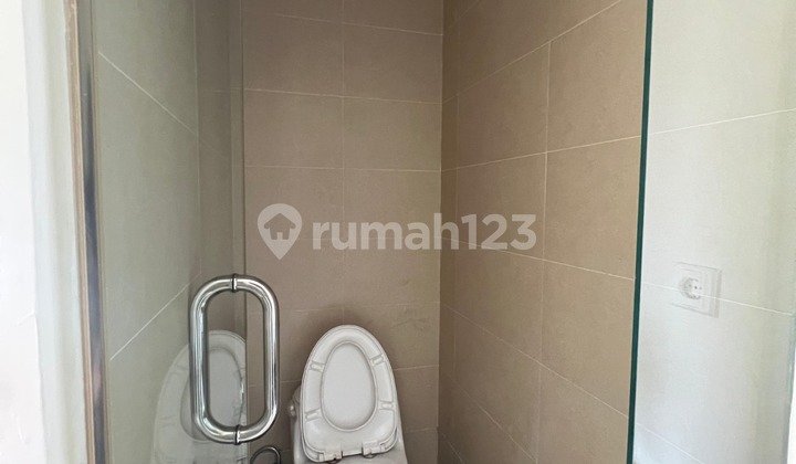 Gateway Paster Penthouse Apartment Area 130 Worth Buying Near Toll Access 2