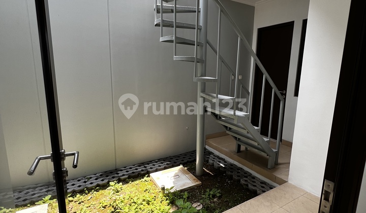 Cuci Gudang !! Jual Rumah Summarecon Cluster Cynthia 2