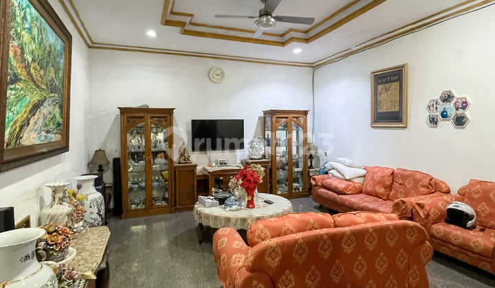 Rumah Strategis Posisi Hoek Di Cempaka Putih