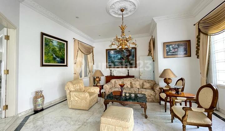 Luxury Mansion in Menteng Inti Near Church