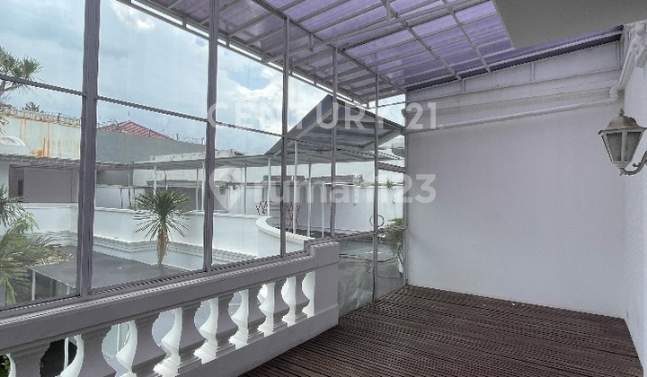 For Rent: Dream and Elite House in Menteng, Ready to Occup 2