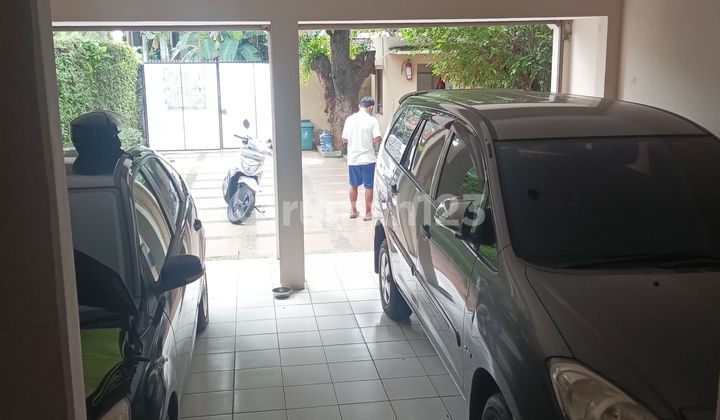 Disewakan Rumah Menteng, Kawasan Elite, Menteng Inti 2