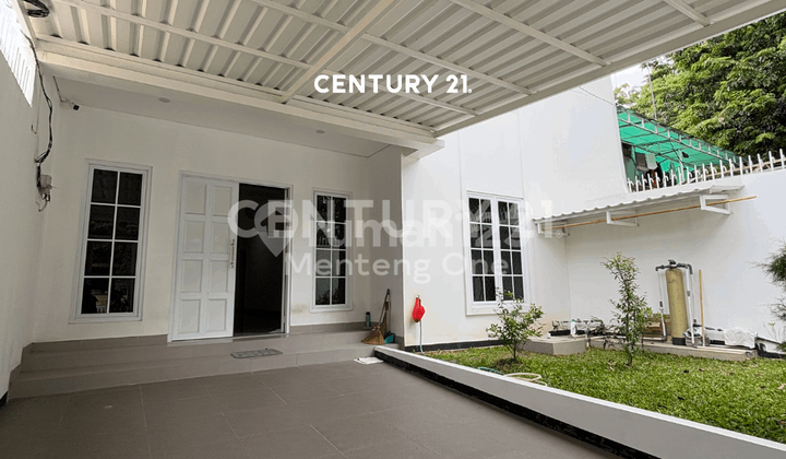 Rumah Mewah 2 Lantai Semifurnished Di Jakarta Pusat