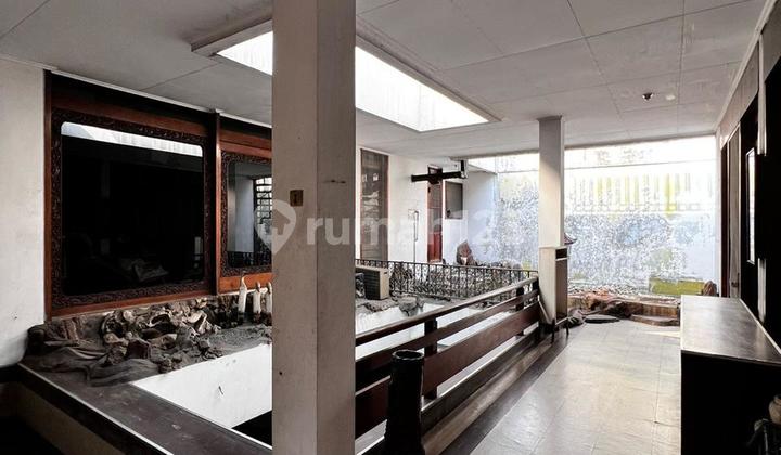 Rumah Tua Harus Renovasi  Lokasi Strategis