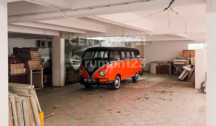 Rumah Elite Dan Strategis Di Kawasan Menteng 2