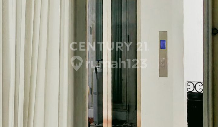 Rumah Strategis Di Menteng Cocok Untuk Commercial 2