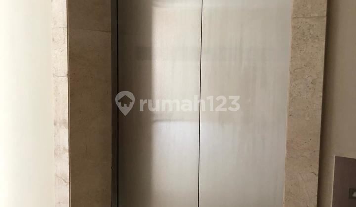 Beautiful Apartment Near Shopping Center in West Jakarta 2