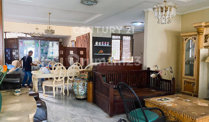 Properti Strategis Di Menteng Komersial Cocok Untuk Beragam Usaha 2