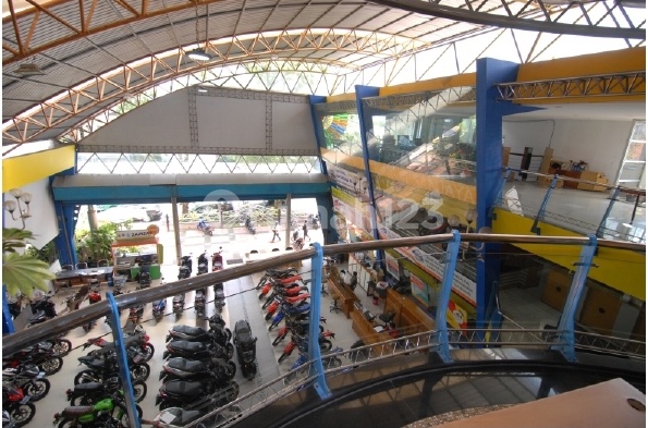 Dijual Gedung Ex Showroom - Mainroad Sayap Pungkur, Bandung