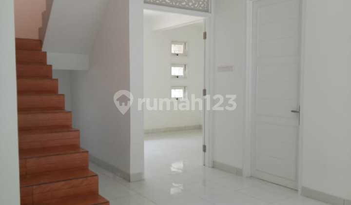 Dijual Rumah Kopo Melati - Siap Huni & Luas 2