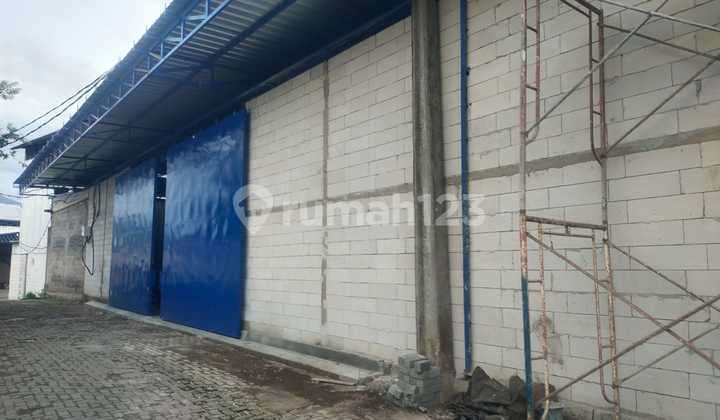 Disewakan Gudang Baru - Gadobangkong Main Road