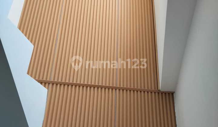 For Sale Ready-to-Occupy House – Singgasana Bandung 2