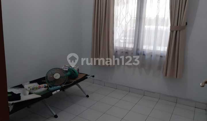 Ready-to-Occupy House, Strategic Location, Pondok Mas Baros Complex, Cimahi. Bandung Ready-to-Occupy House, Strategic Location, Pondok Mas Baros Complex, Cimahi. Bandung