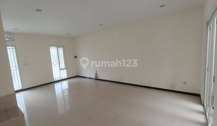 Rumah 2 Lantai Tki 5 Pinewood di Taman Kopo Indah 2