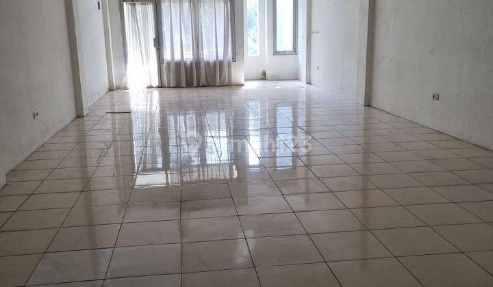 Ruko 3 Lantai Siap Pakai Cocok Untuk Segala Usaha,mainroad Jl Peta Bandung 2