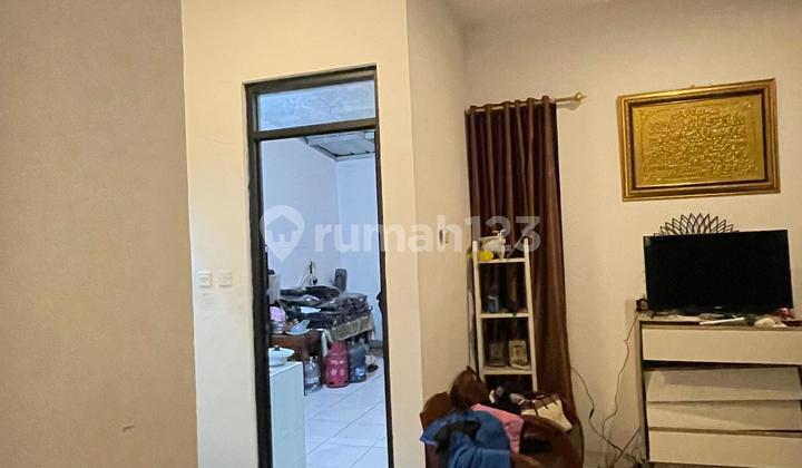 Modern-Style Ready-to-Occupy House, North Cimahi 2