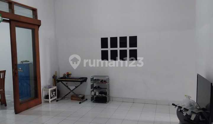 Ready-to-Occupy House, Strategic Location, Pondok Mas Baros Complex, Cimahi. Bandung Ready-to-Occupy House, Strategic Location, Pondok Mas Baros Complex, Cimahi. Bandung