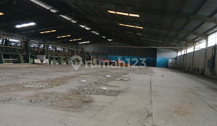 Warehouse for Rent in Nanjung Industrial Area, South Cimahi, Close to Baros Toll Road.