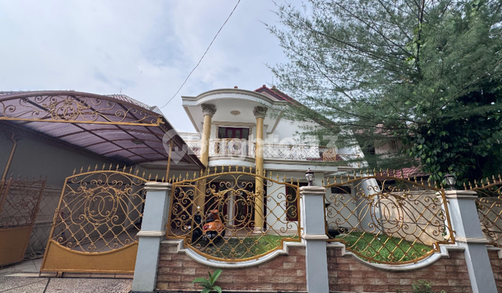 RUMAH MEWAH & RAPIH DI KOMPLEK NYAMAN – SIAP HUNI