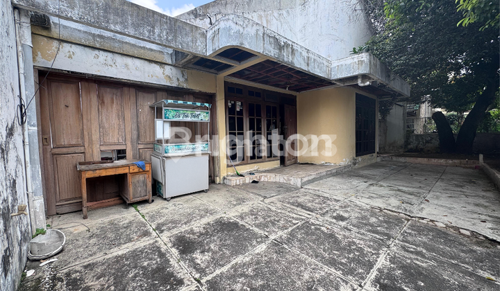 RUMAH LOKASI PREMIUM - DEKAT MALL KOTA KASABLANKA 2