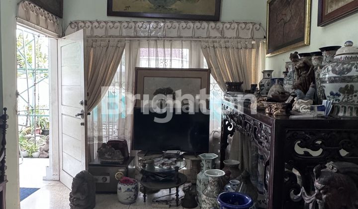 RUMAH KEMANGGISAN - ELEGAN ASRI DAN STRATEGIS  2