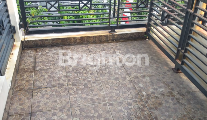 2-STORY SHOPHOUSE - NEAR UIN 2