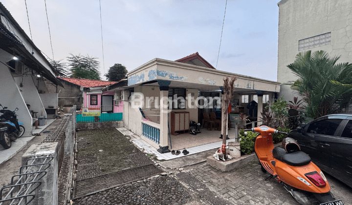 RUMAH INDUK + PETAKAN FULL TERISI – TANAH LUAS, COCOK UNTUK INVESTASI 2