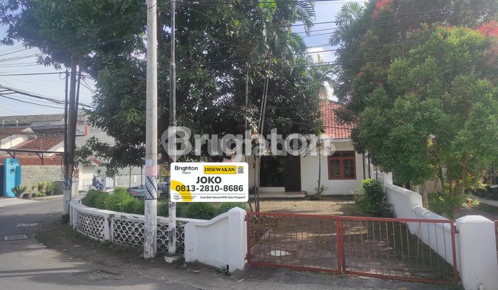 Rumah hook lokasi strategis daerah Ampel 1