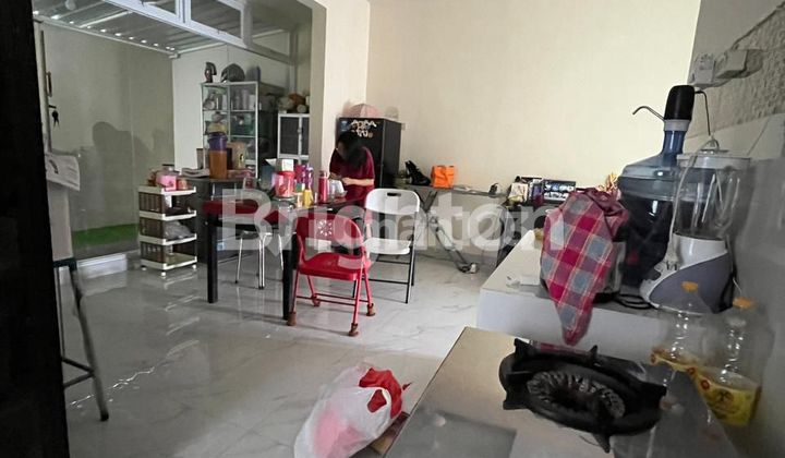 ONE GATE SYSTEM HOUSE IN THE CITY CENTER 2