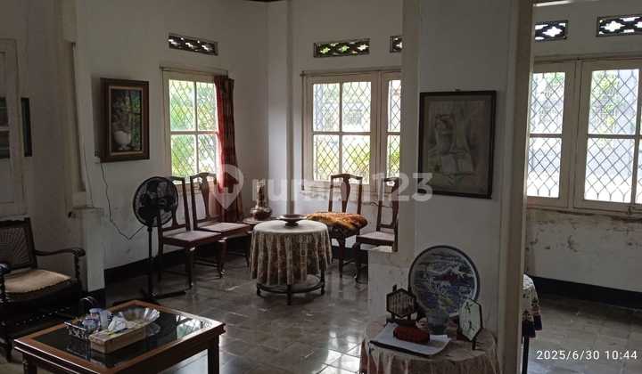 Rumah Classic Dan Artistik Daerah Kota Baru Yogyakarta 2