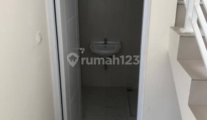 Disewakan Rumah Nyaman 2 Lantai di Taman Kopo Indah 5 (Tki 5) Sommerville Bandung Lokasi Strategis 2