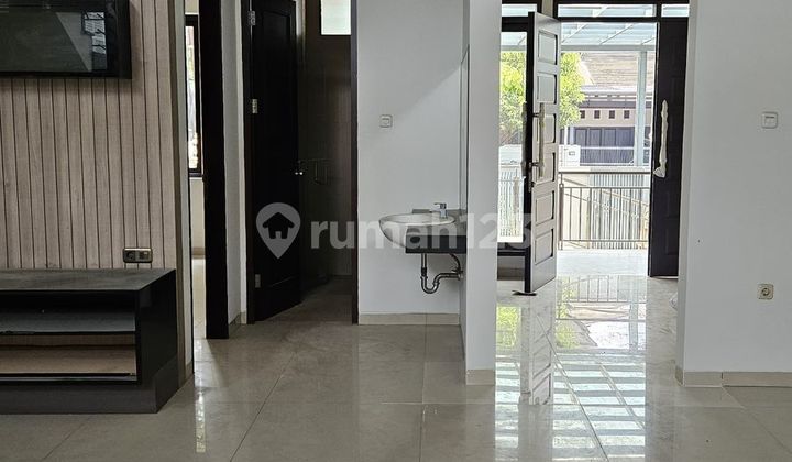 Dijual Rumah Tinggal Daerah Komplek Batununggal Hunian Nyaman Siap Huni dengan Lokasi Strategis dan Akses Mudah