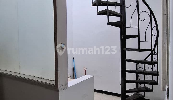 Disewakan Rumah Nyaman dan Siap Huni di Kota Baru Parahyangan (Kbp) Tatar Banyak Sumba Lokasi Strategis dengan Akses Mudah 2