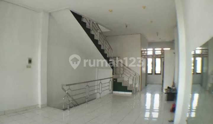 DISEWAKAN RUKO 3 LANTAI JALAN JEND SUDIRMAN BANDUNG COCOK UNTUK TEMPAT USAHA LOKASI RAMAI DAN STARTEGIS DISEWAKAN RUKO 3 LANTAI JALAN JEND SUDIRMAN BANDUNG COCOK UNTUK TEMPAT USAHA LOKASI RAMAI DAN STARTEGIS