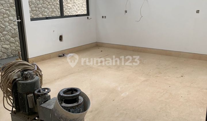 Dijual Rumah 2 Lantai Siap Huni di Setra Duta Bandung Hunian Mewah Nyaman dan Lokasi Strategis 2