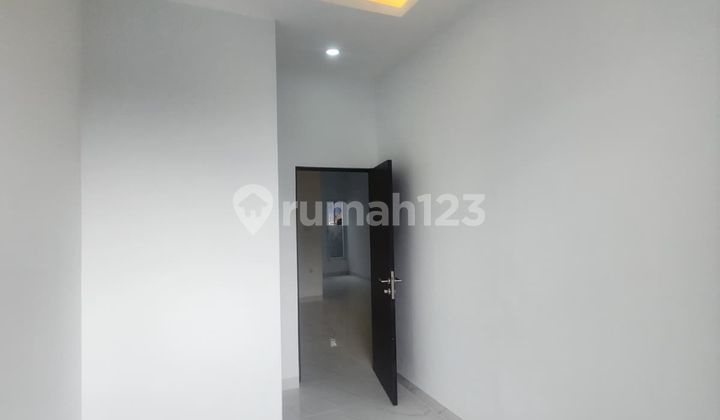 For Sale New Modern Minimalist House in Kopo Permai Bandung Comfortable and Ready-to-Occupy Strategic Residence 2