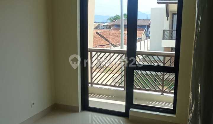 For Rent 2-Story House in Podomoro Park Padmagriya Type Akasha Comfortable Residence and Strategic Location