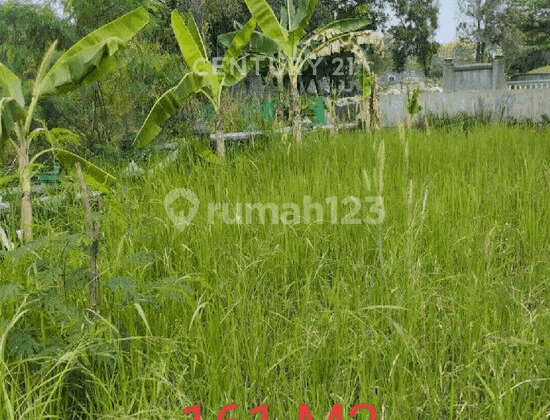 Land for Graves and Easily Accessible in Gunung Gadung Bogor