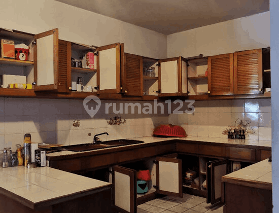 Strategic House with Affordable Price in Gunung Sari, Central Jakarta 2