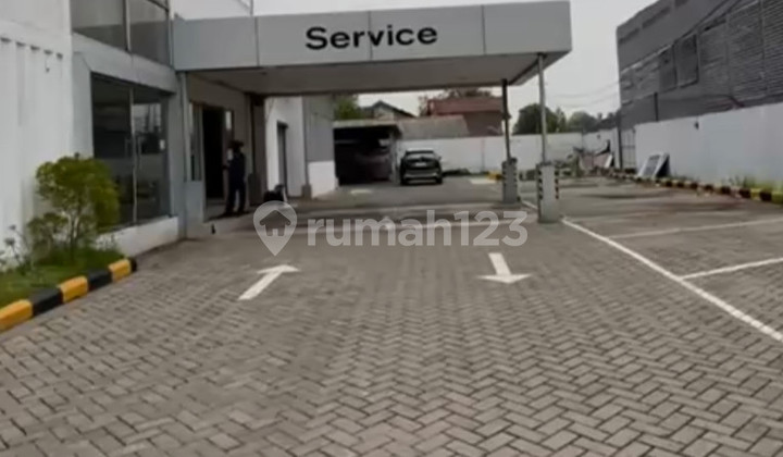 Showroom Sidoarjo Raya Jenggolo Dekat Alun Alun dan Pintu Toll Showroom Sidoarjo Raya Jenggolo Dekat Alun Alun dan Pintu Toll