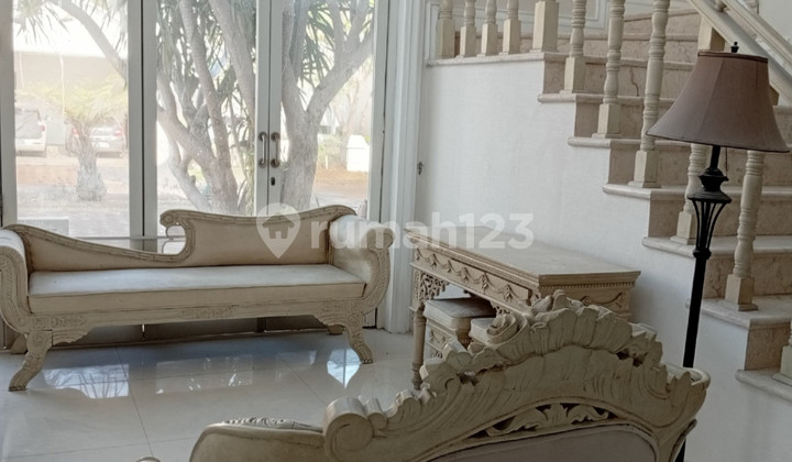 Luxury House in Regency 21 Fully Furnished Near Galaxy Mall and Merr