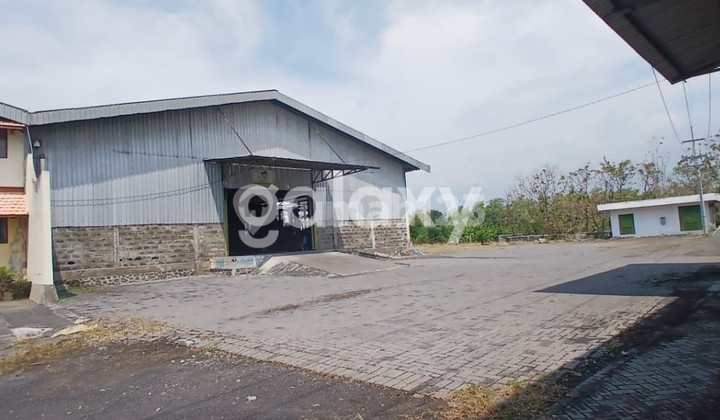 Wood Processing Plant in Leces Probolinggo Along With Its Machinery Wood Processing Plant in Leces Probolinggo Along With Its Machinery