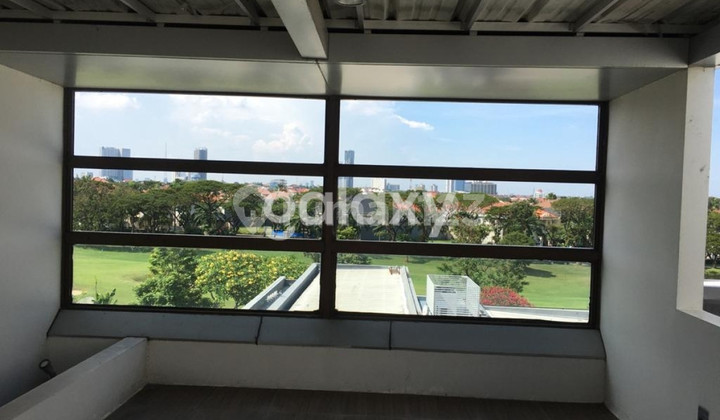 Platinum Graha Famili Rooftop Golf View Dekat Monopole Redback Platinum Graha Famili Rooftop Golf View Dekat Monopole Redback