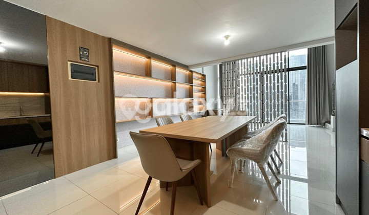 Skyloft SoHo Ciputra World 2 lantai Dekat Pintu Toll Satellite