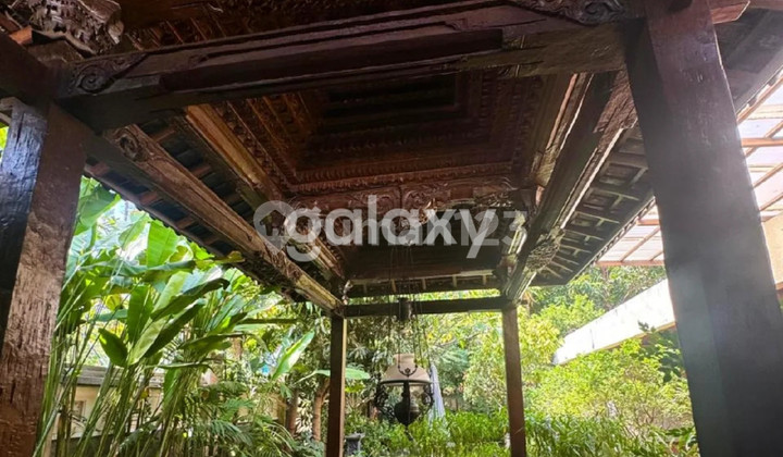 Near Darmo Imam Bonjol Trunojoyo Main Road, Suitable for Restaurants, Clinics, Offices.